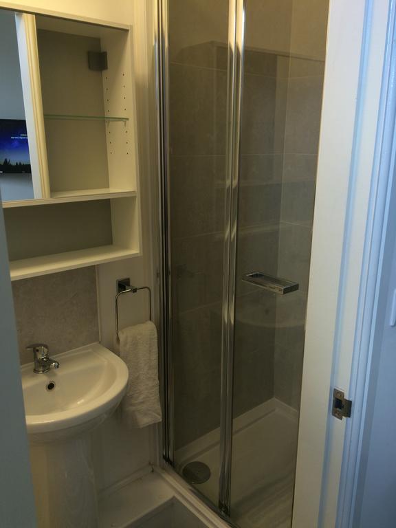 Regent Serviced Suites 唐克斯特 外观 照片