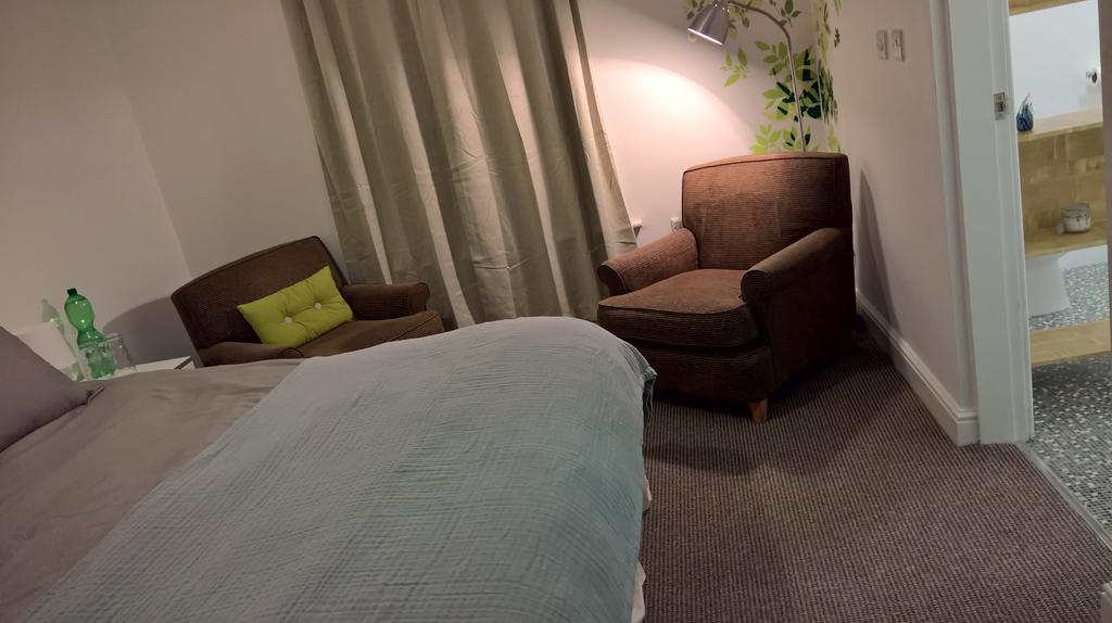 Regent Serviced Suites 唐克斯特 外观 照片