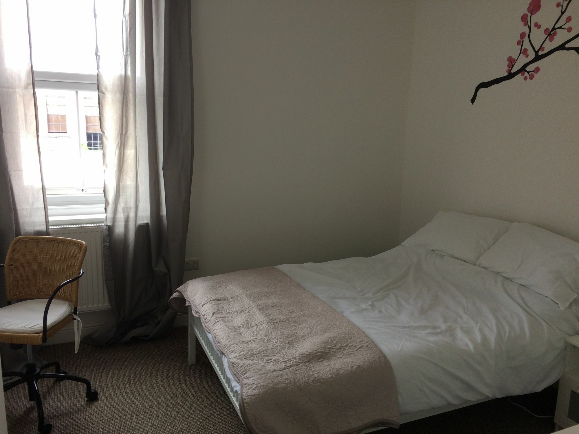 Regent Serviced Suites 唐克斯特 外观 照片